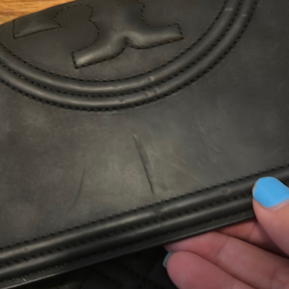 Tory Burch Fleming Matte Shoulder Bag - Picture 3 of 4